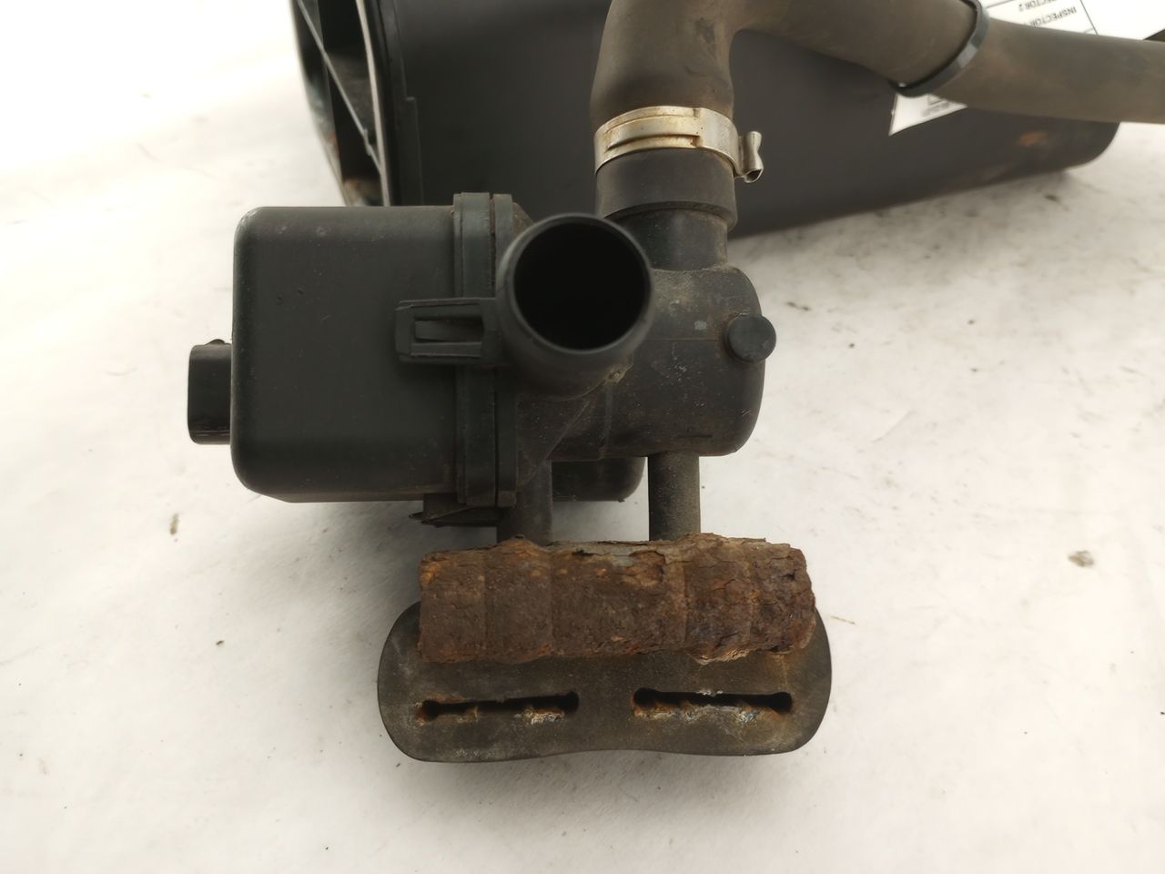 Volvo XC70 Charcoal Canister W/ Vent Solenoid