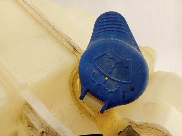 Volvo XC70 Washer Fluid Reservoir