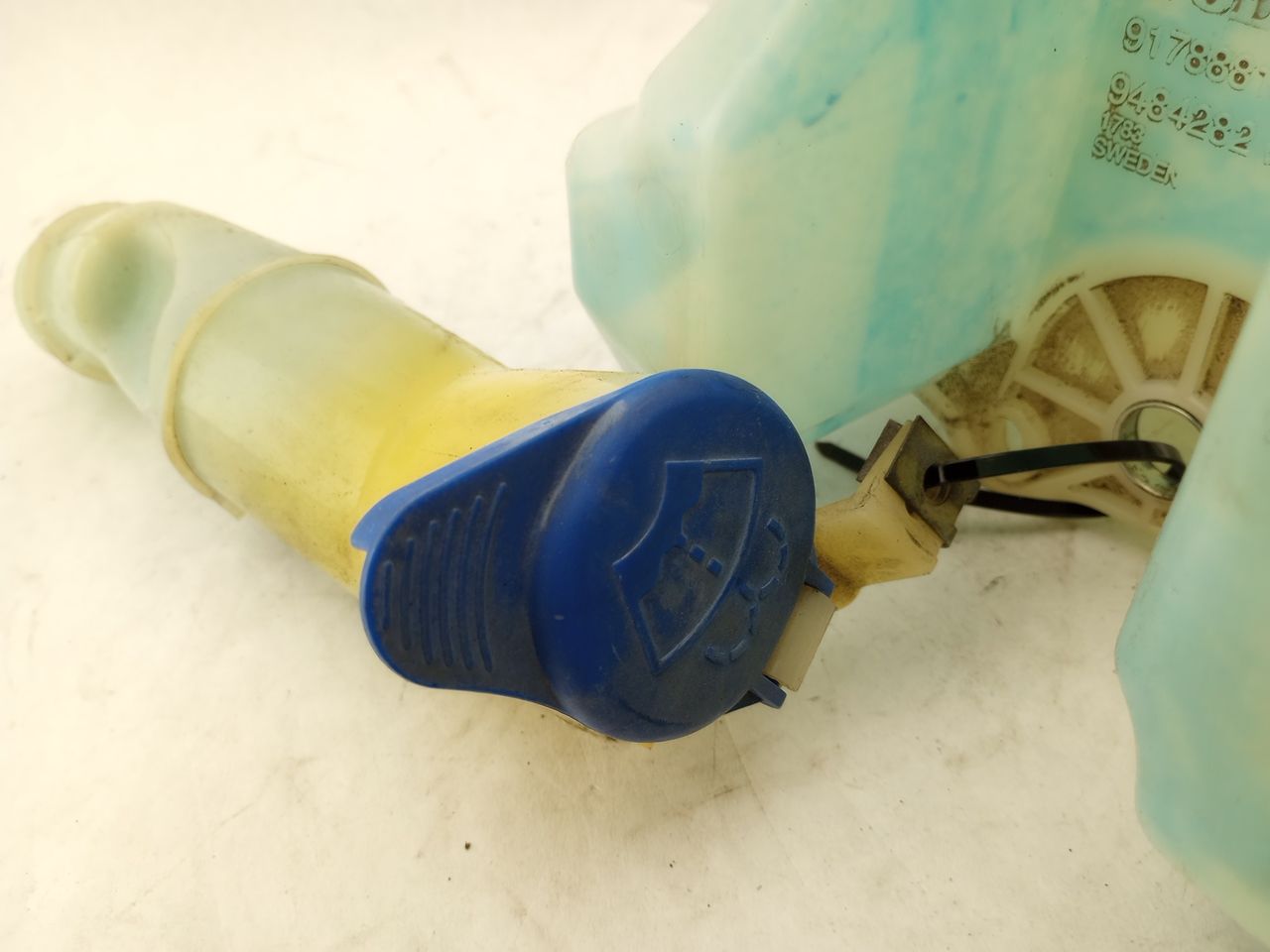 Volvo XC70 Washer Fluid Reservoir