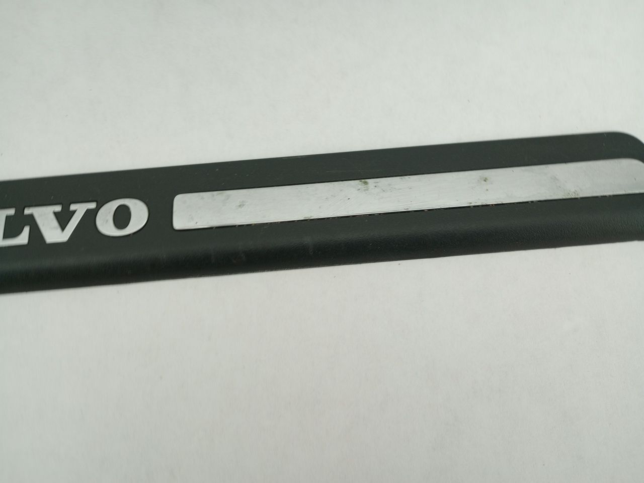 Volvo XC70 Pair Of Door Sill Plates