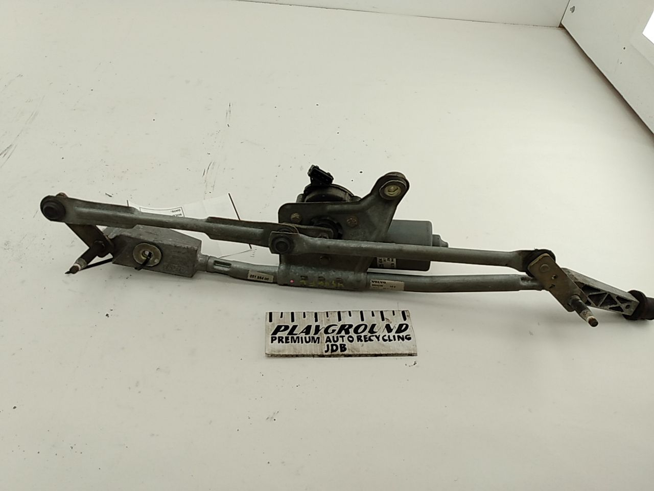 Volvo XC70 Windshield Wiper Motor