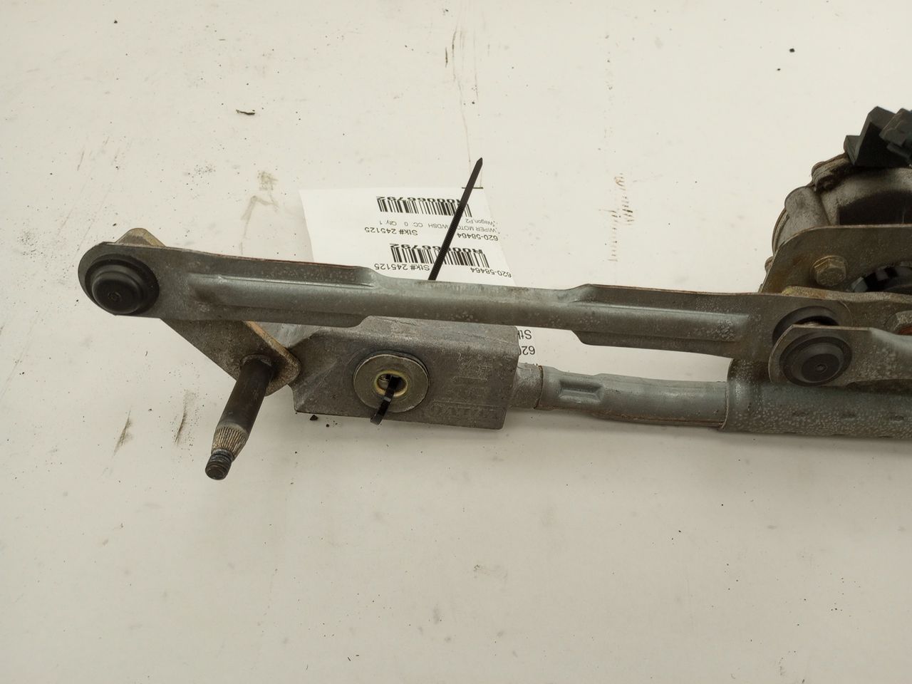 Volvo XC70 Windshield Wiper Motor