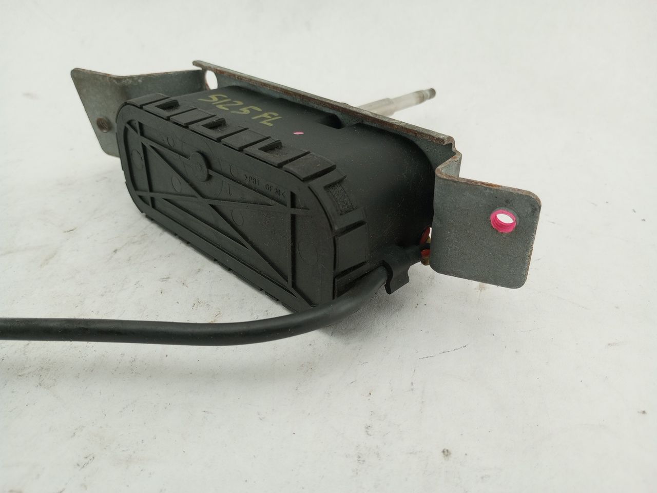 Volvo XC70 Pair Of Headlamp Wiper Motors