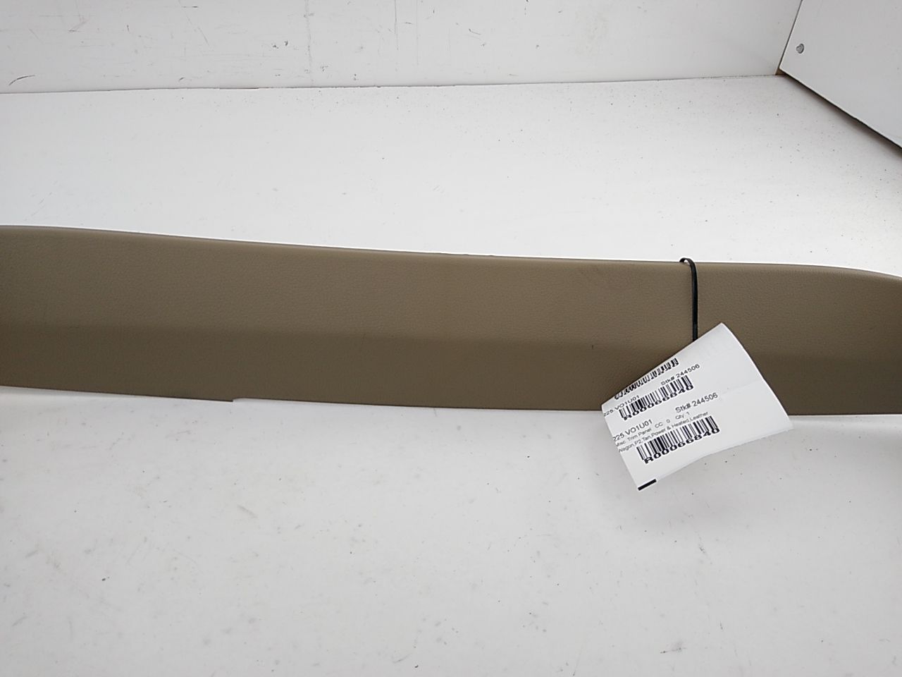 Volvo XC70 Rear Upper Trunk Window Trim