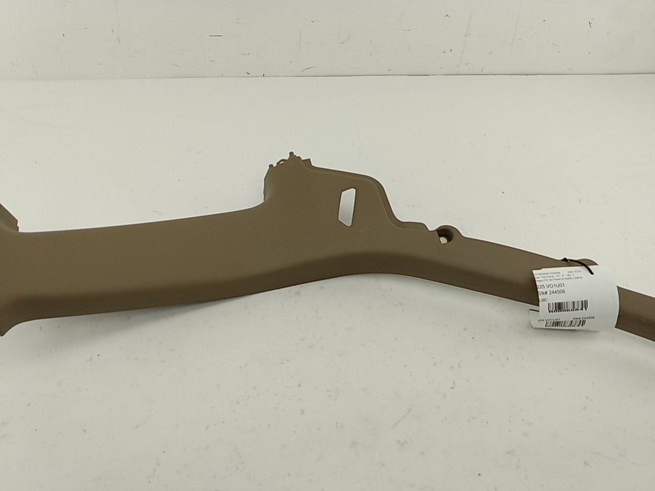 Volvo XC70 Rear Right C Pillar - 0