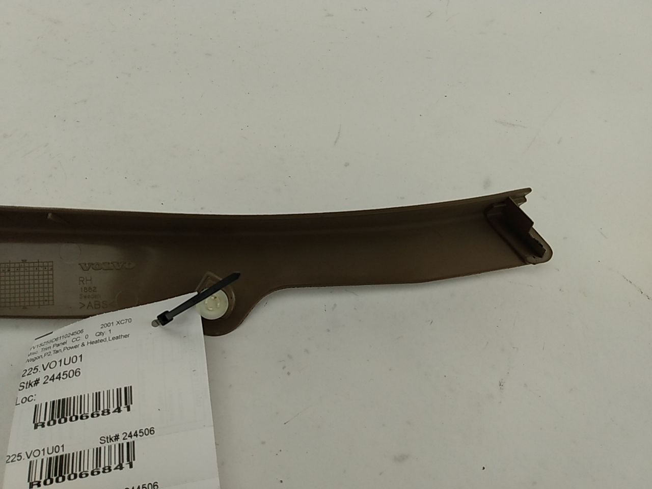 Volvo XC70 Rear Right C Pillar