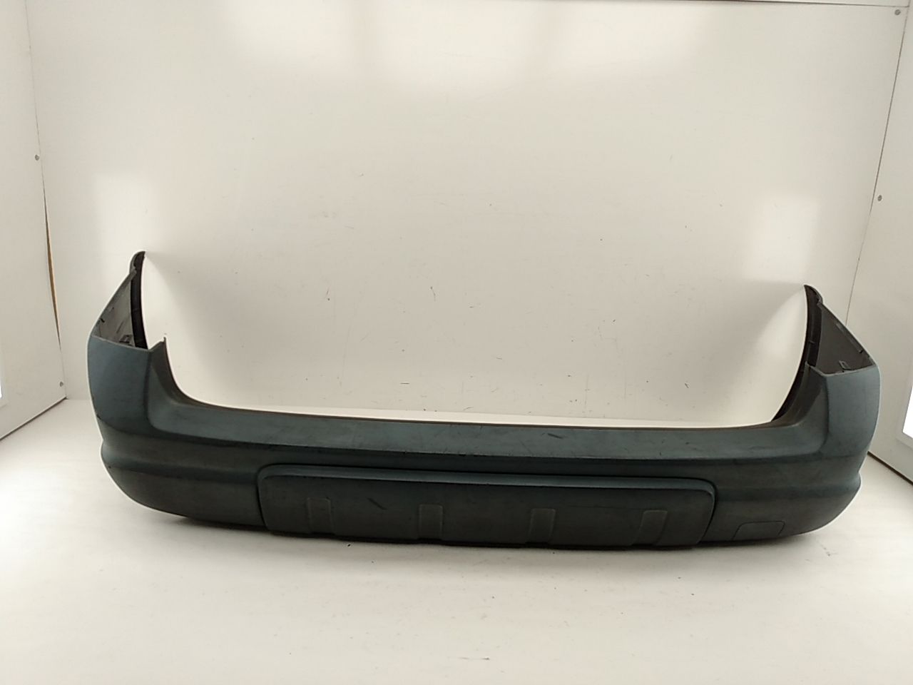 Volvo XC70 Rear Bumper Cover - 0