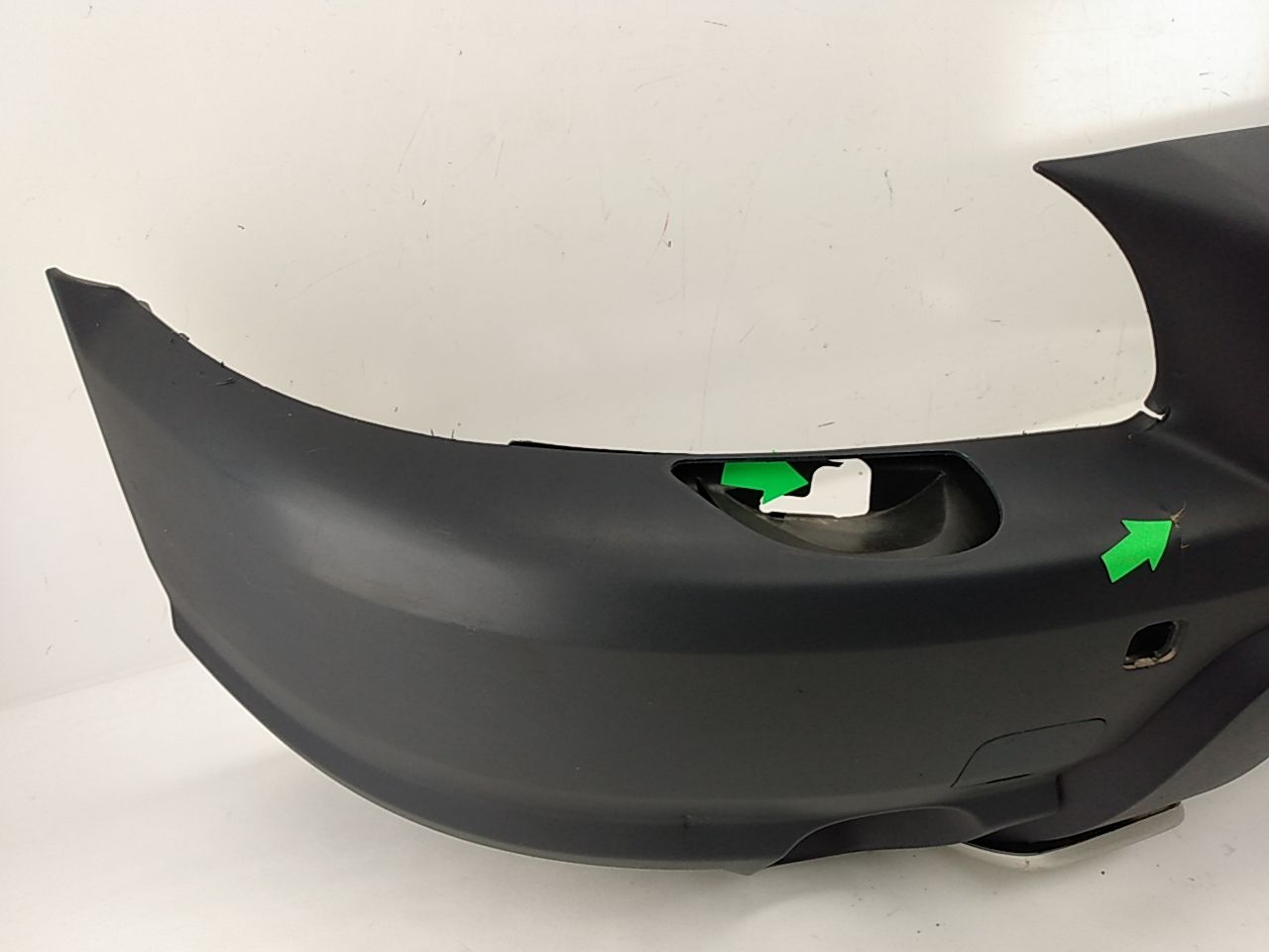 Volvo XC70 Front Bumper Cover