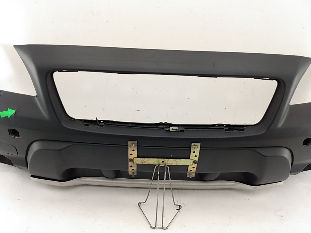 Volvo XC70 Front Bumper Cover