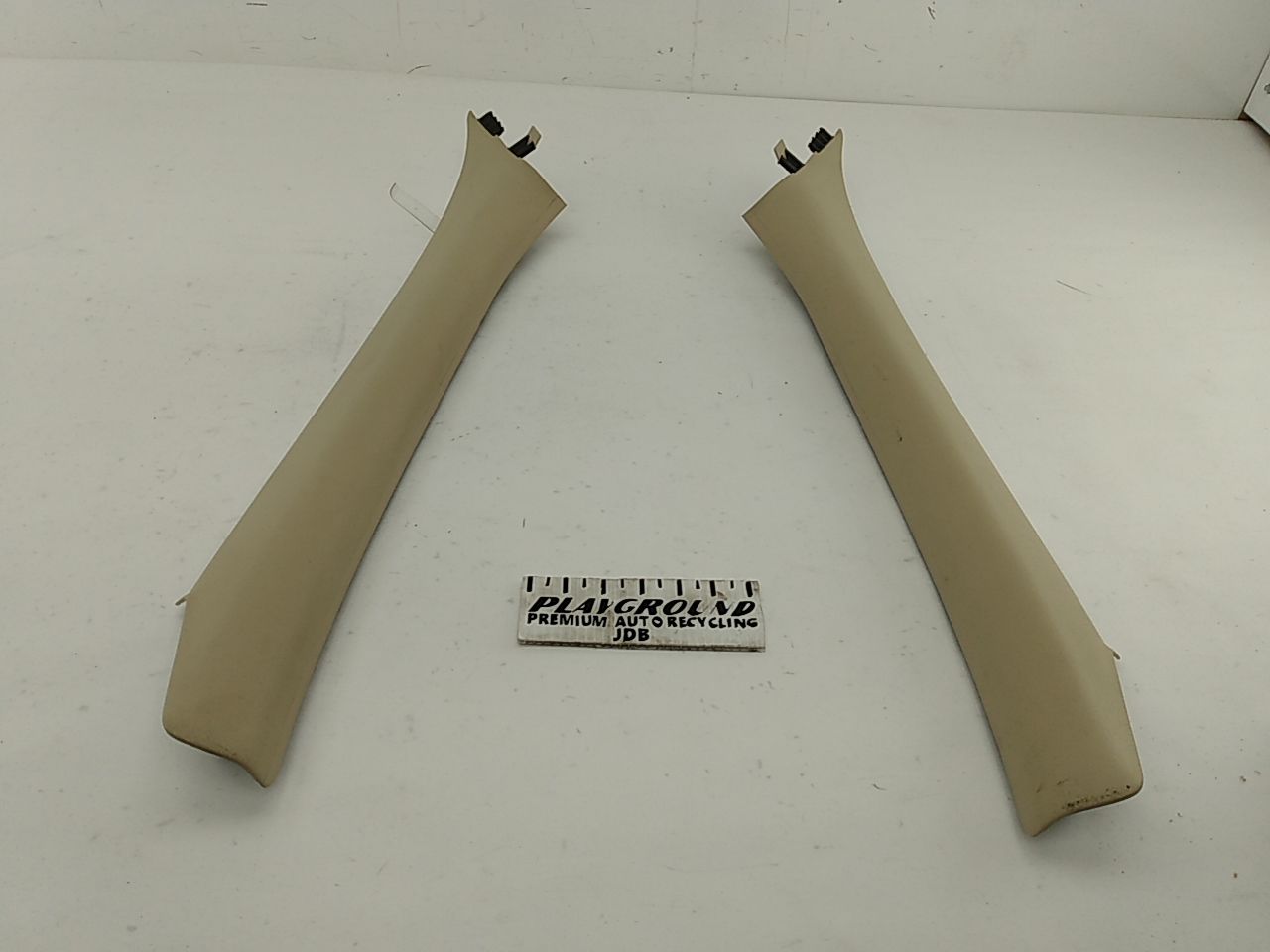 Volvo XC70 Pair Of A Pillars Trim Covers