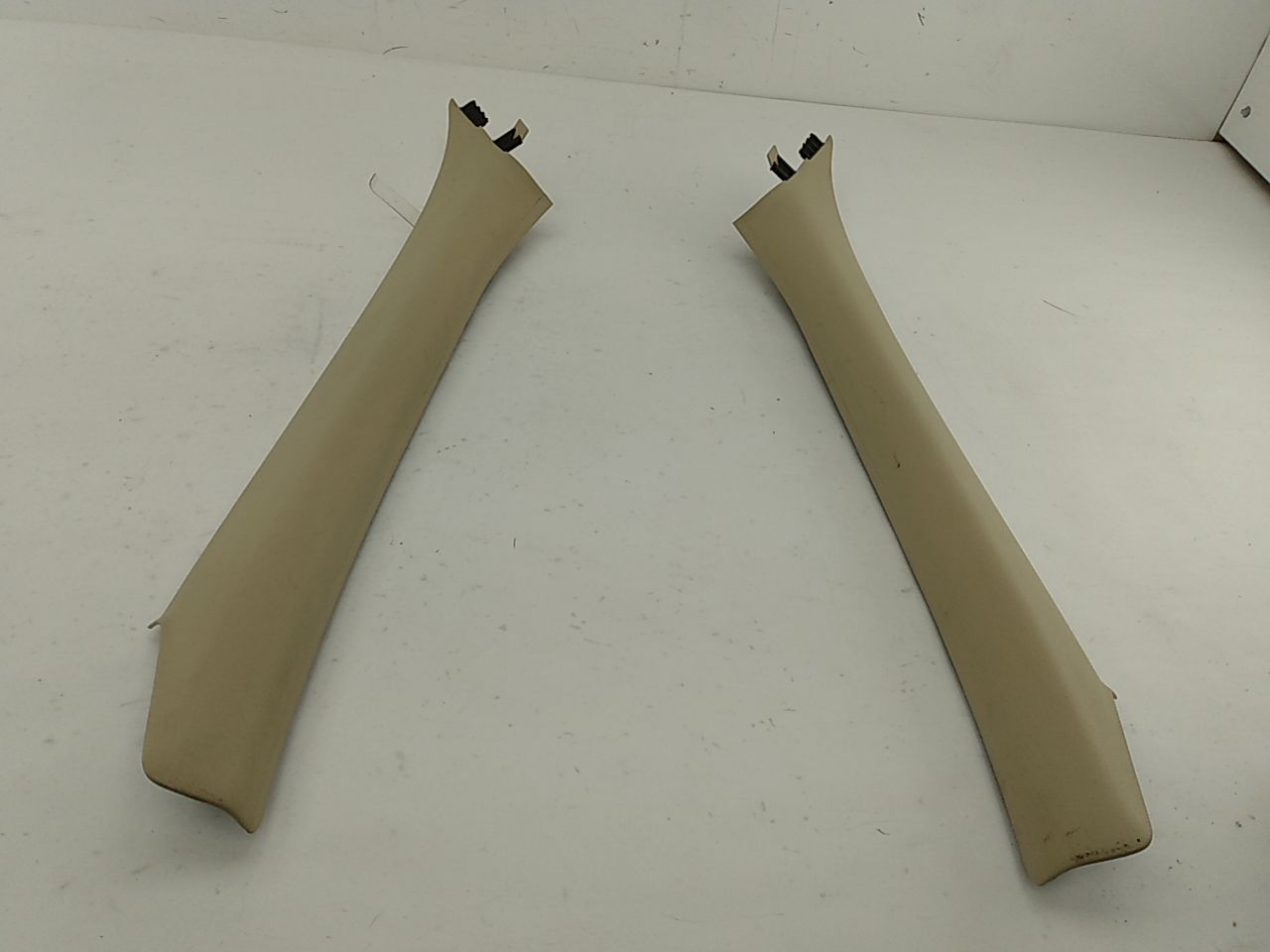 Volvo XC70 Pair Of A Pillars Trim Covers - 0