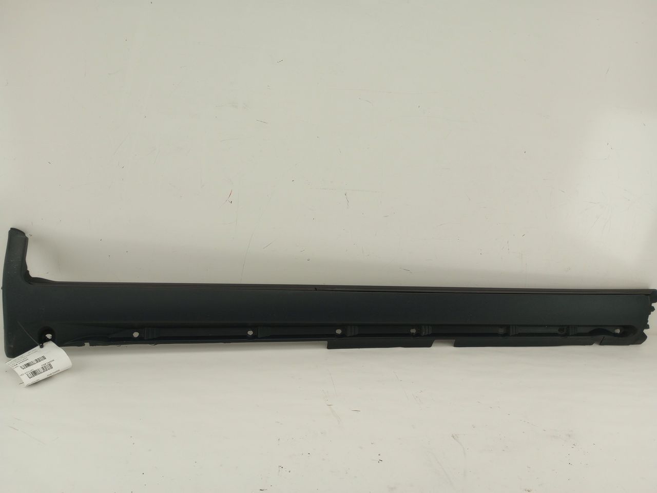 Volvo XC70 Right Skirt Sill - 0