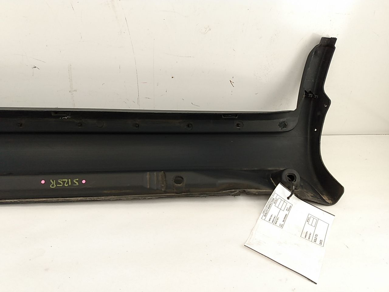 Volvo XC70 Right Skirt