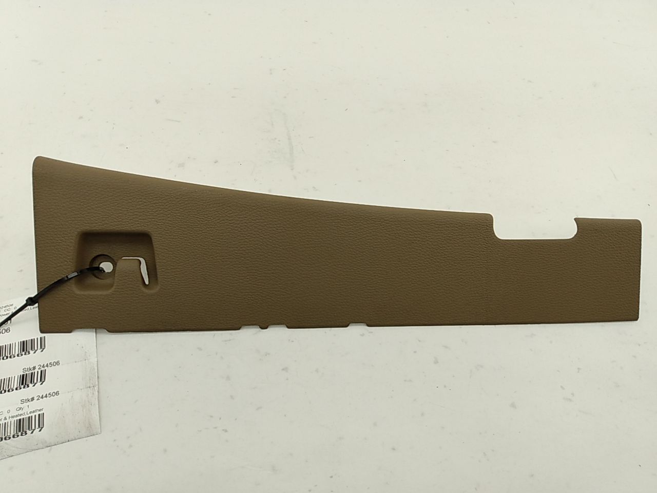 Volvo XC70 Rear Left Upper Trim Panel - 0