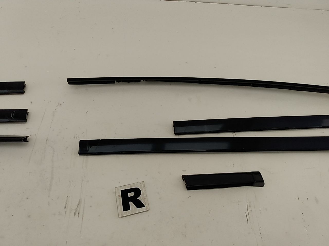 Volvo XC70 Roof Trim Moulding Set