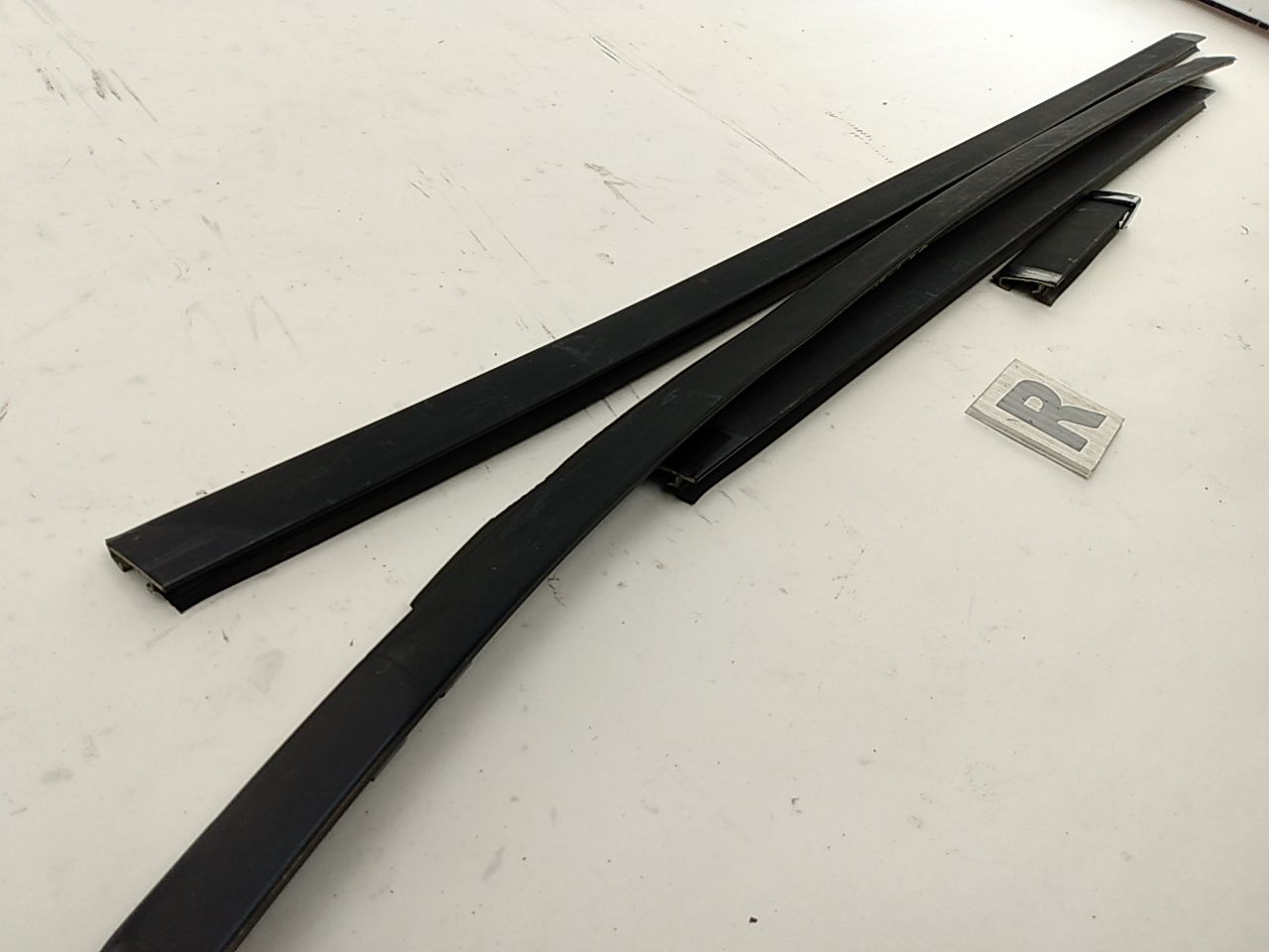 Volvo XC70 Roof Trim Moulding Set