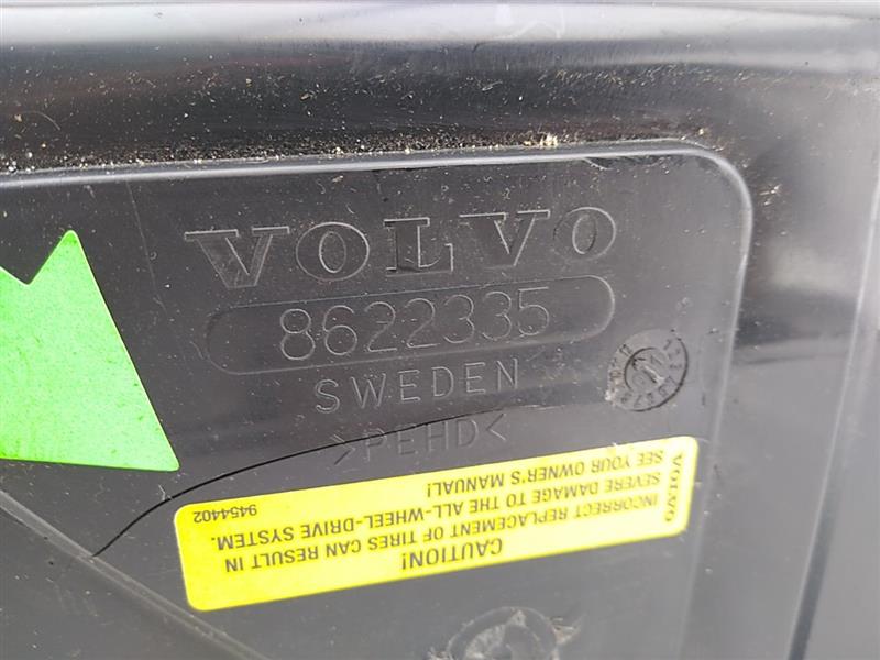 Volvo XC70 Battery Cover | Playground PAR