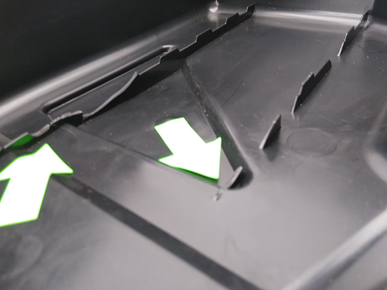 Volvo XC70 Battery Cover