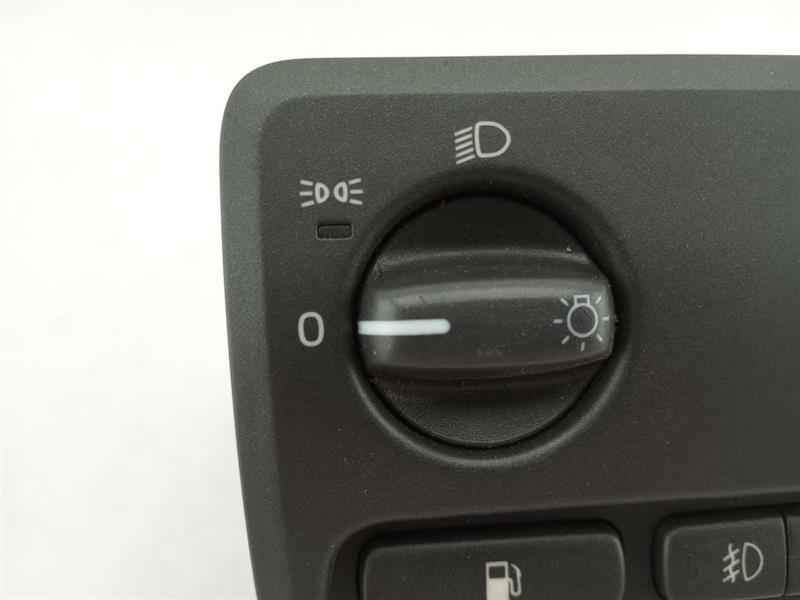 Volvo XC70 Headlamp Switch