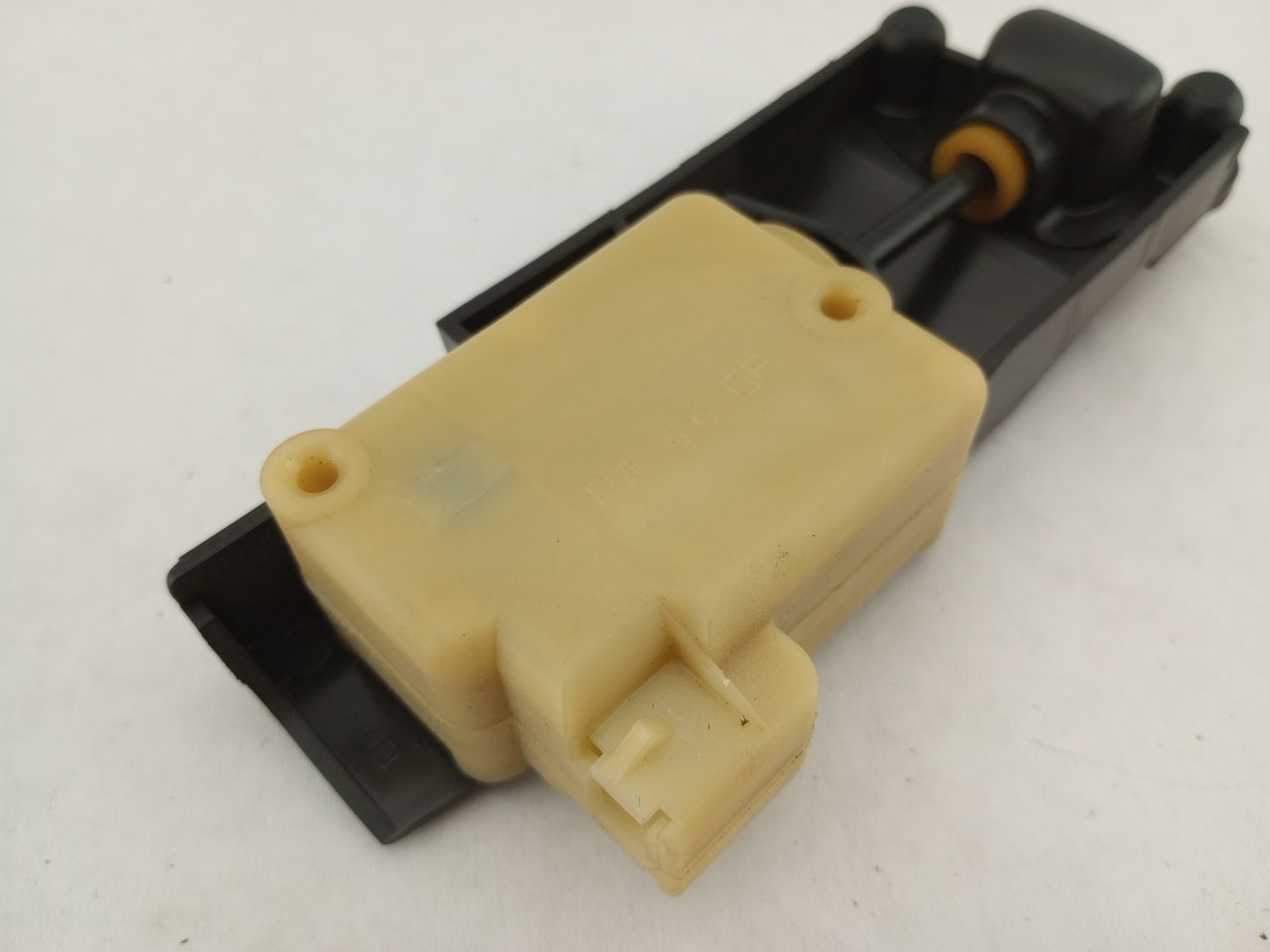 Volvo XC70 Fuel Door Release Actuator