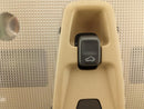 Volvo XC70 Interior Rear View Mirror & Console-7