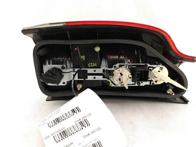 Volvo XC70 Rear Right Lower Tail Lamp Assembly - 0