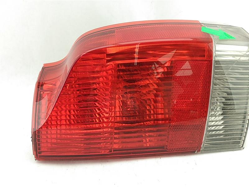 Volvo XC70 Rear Right Lower Tail Lamp Assembly