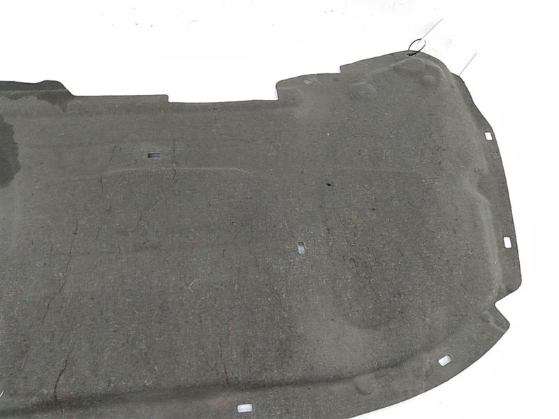 Volvo XC70 Hood Insulator