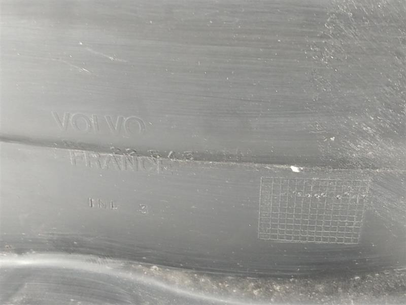 Volvo XC70 Front Right Inner Fender Liner