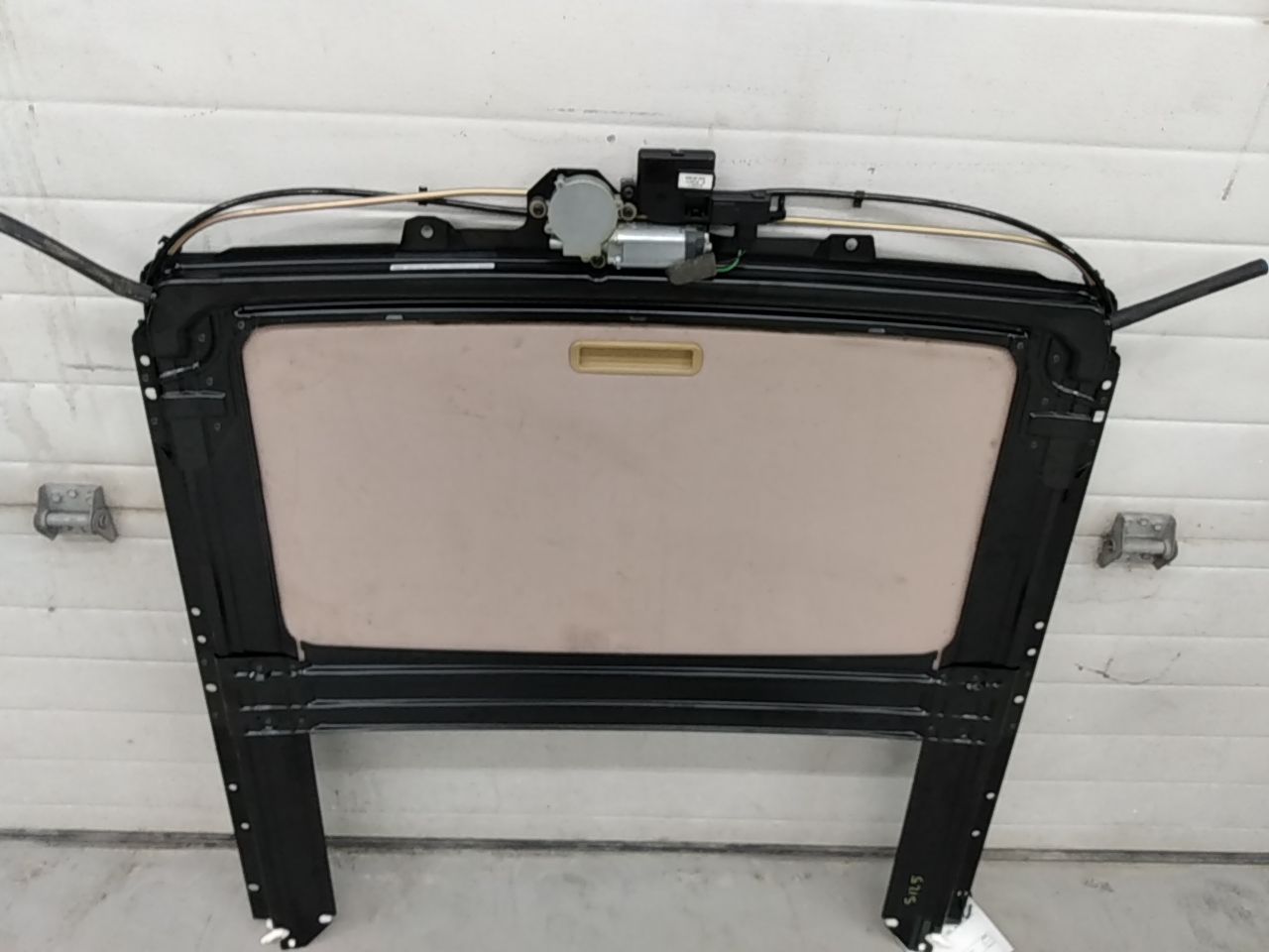 Volvo XC70 Sunroof Panel Assembly