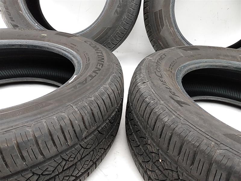 Volvo XC70 Set of 4 Continental True Contact Tires