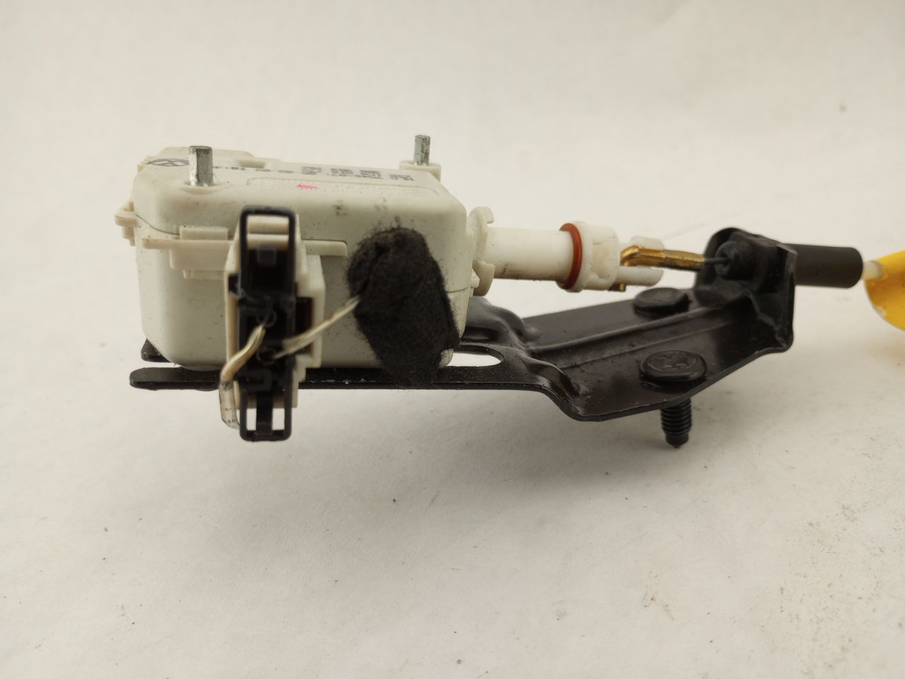 Audi TT Fuel Filler Door with Actuator