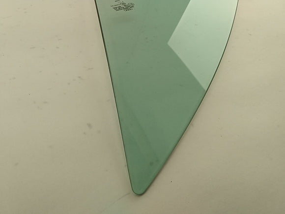 Audi TT Front Left Vent Glass