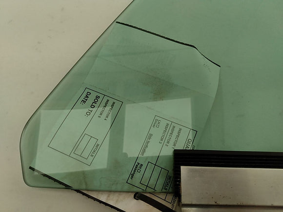 Audi TT Front Left Vent Glass