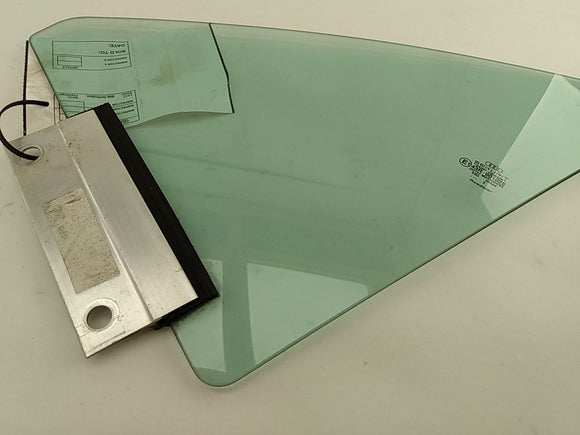 Audi TT Front Left Vent Glass