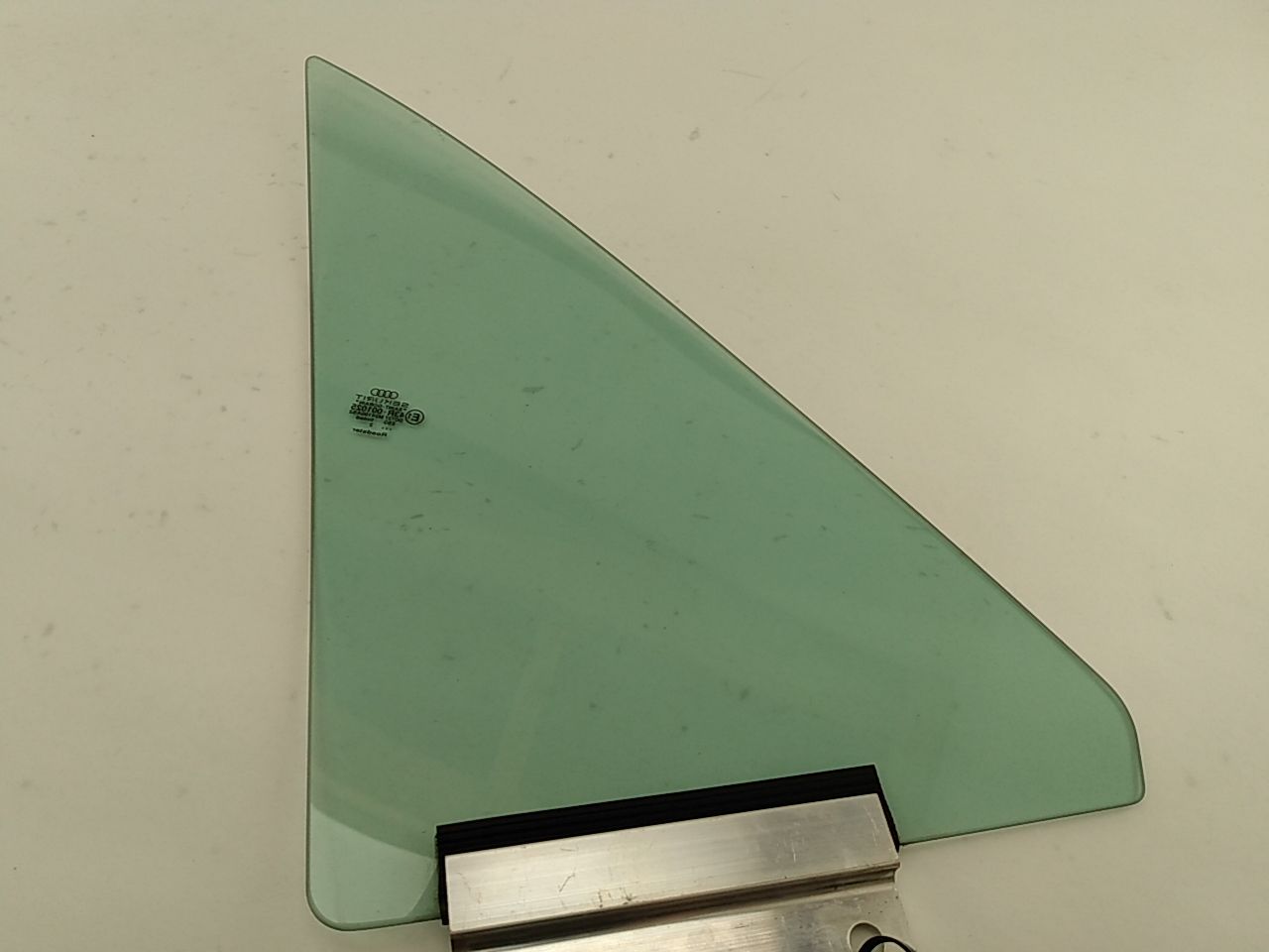 Audi TT Front Left Vent Glass