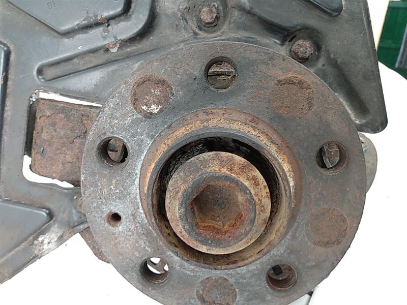 Audi TT Front Right Knuckle, Hub, & Axle Shaft Assembly