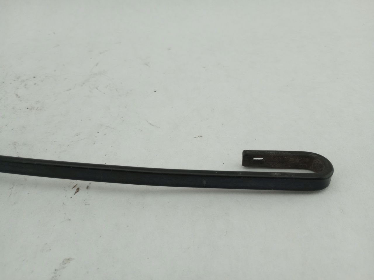 Audi TT Front Wiper Arm Set