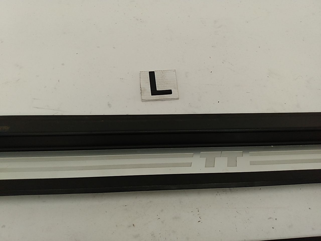 Audi TT Door Sill Set