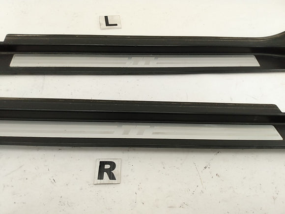 Audi TT Door Sill Set