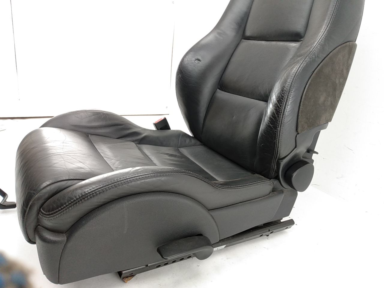 Audi TT Front Left Seat Assembly