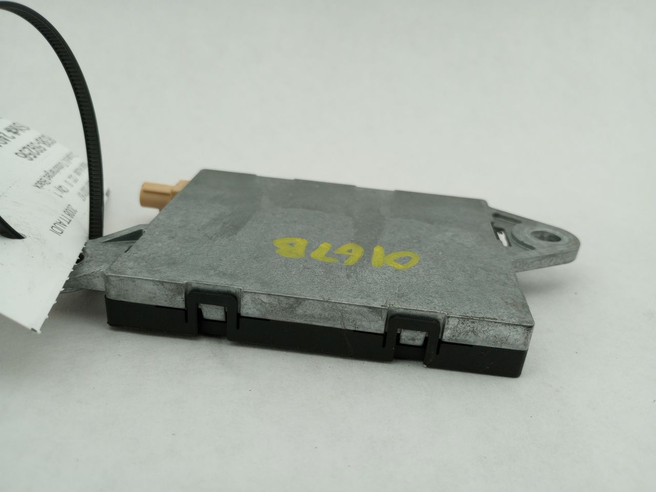 Audi TT Radio Antenna Amplifier Module