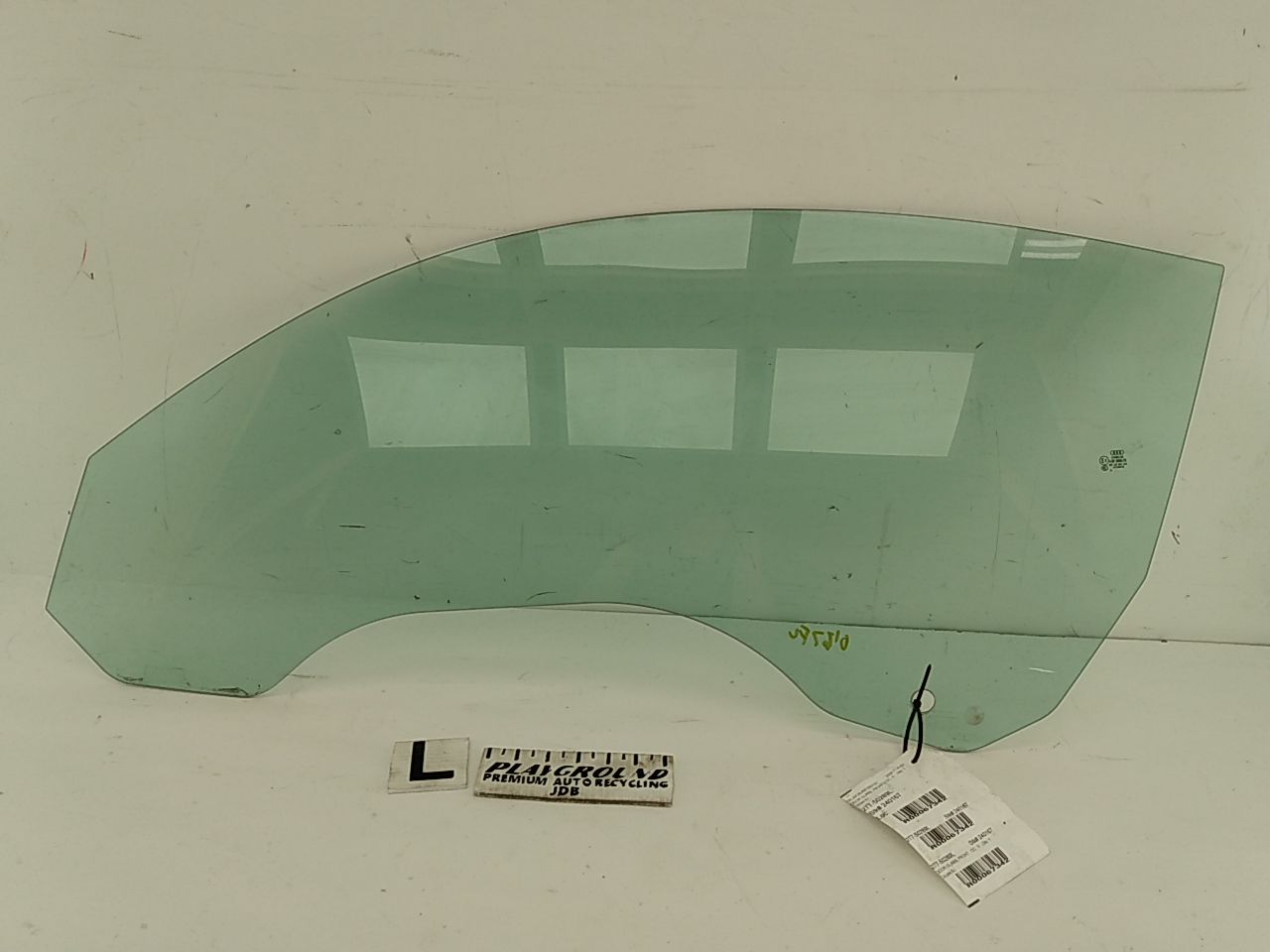 Audi TT Front Left Door Glass