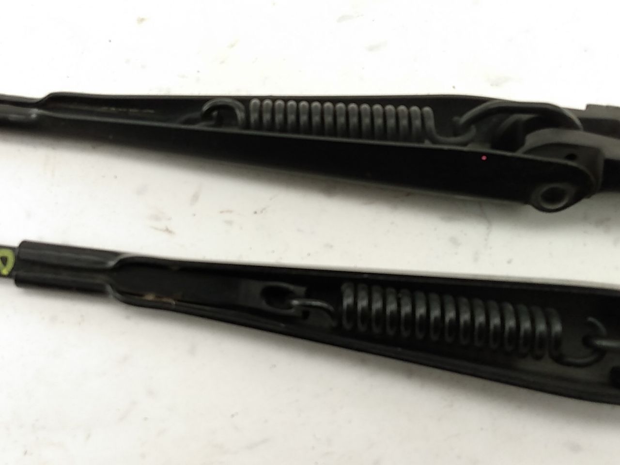 Audi TT Front Windshield Wiper Arms