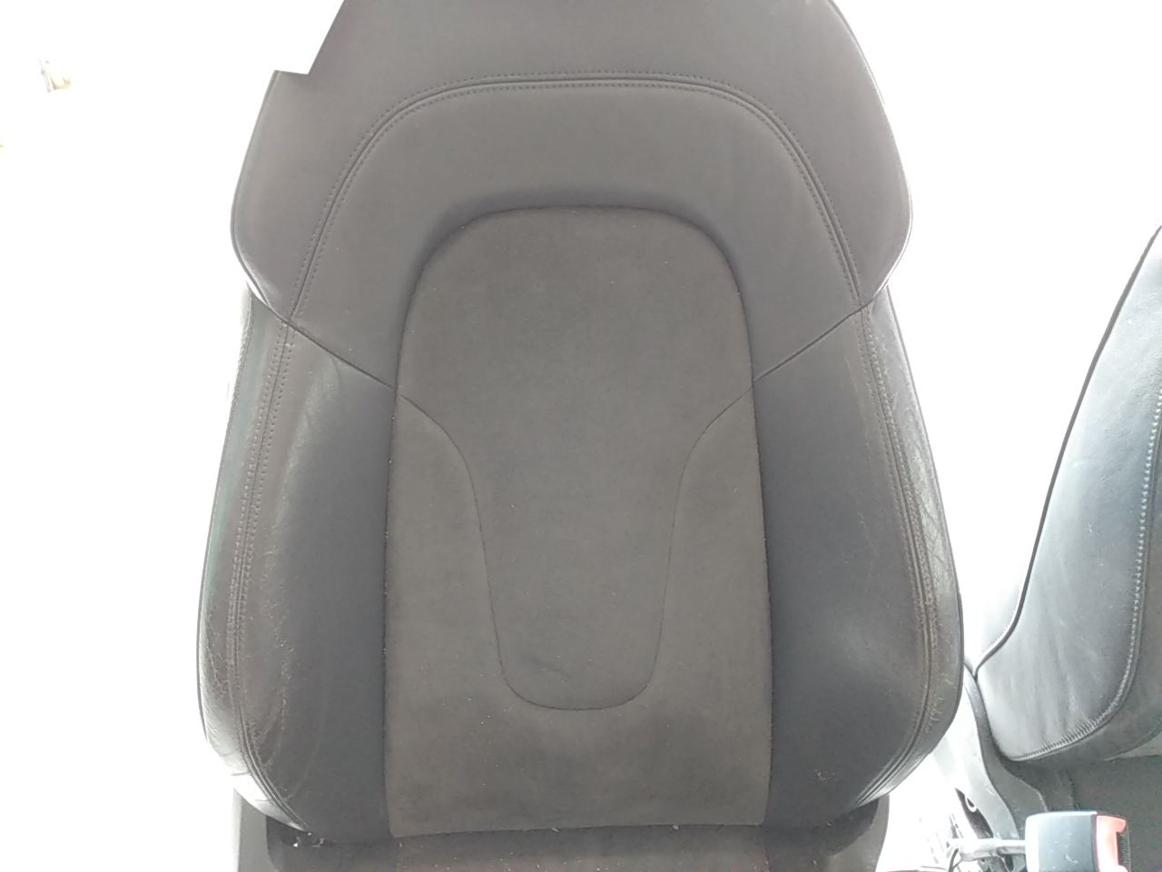 Audi TT Front Seat Set