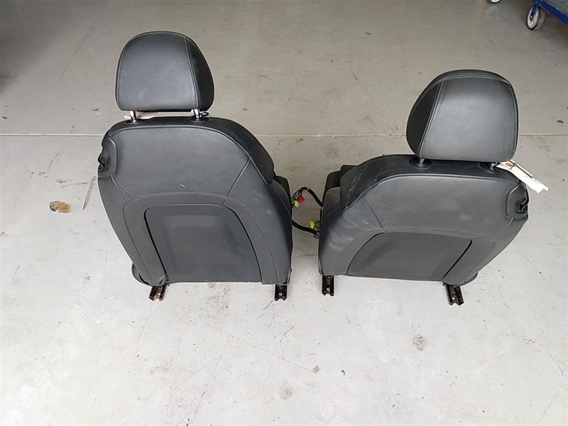 Audi TT Front Seat Set