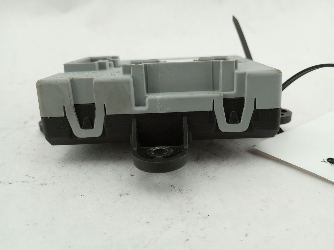 Jaguar XK Front Right Door Control Module