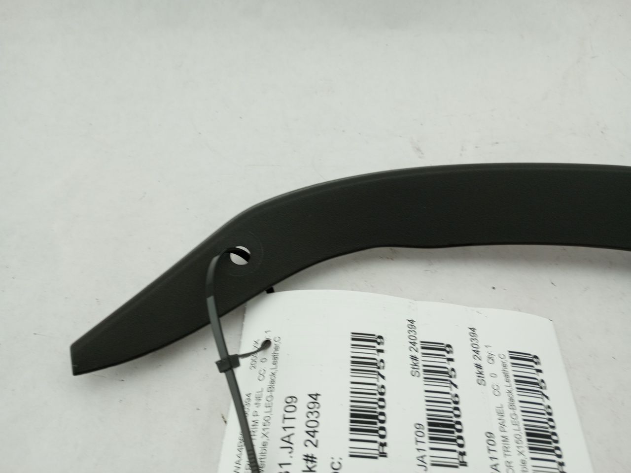 Jaguar XK Front Left Door Frame Trim Seal