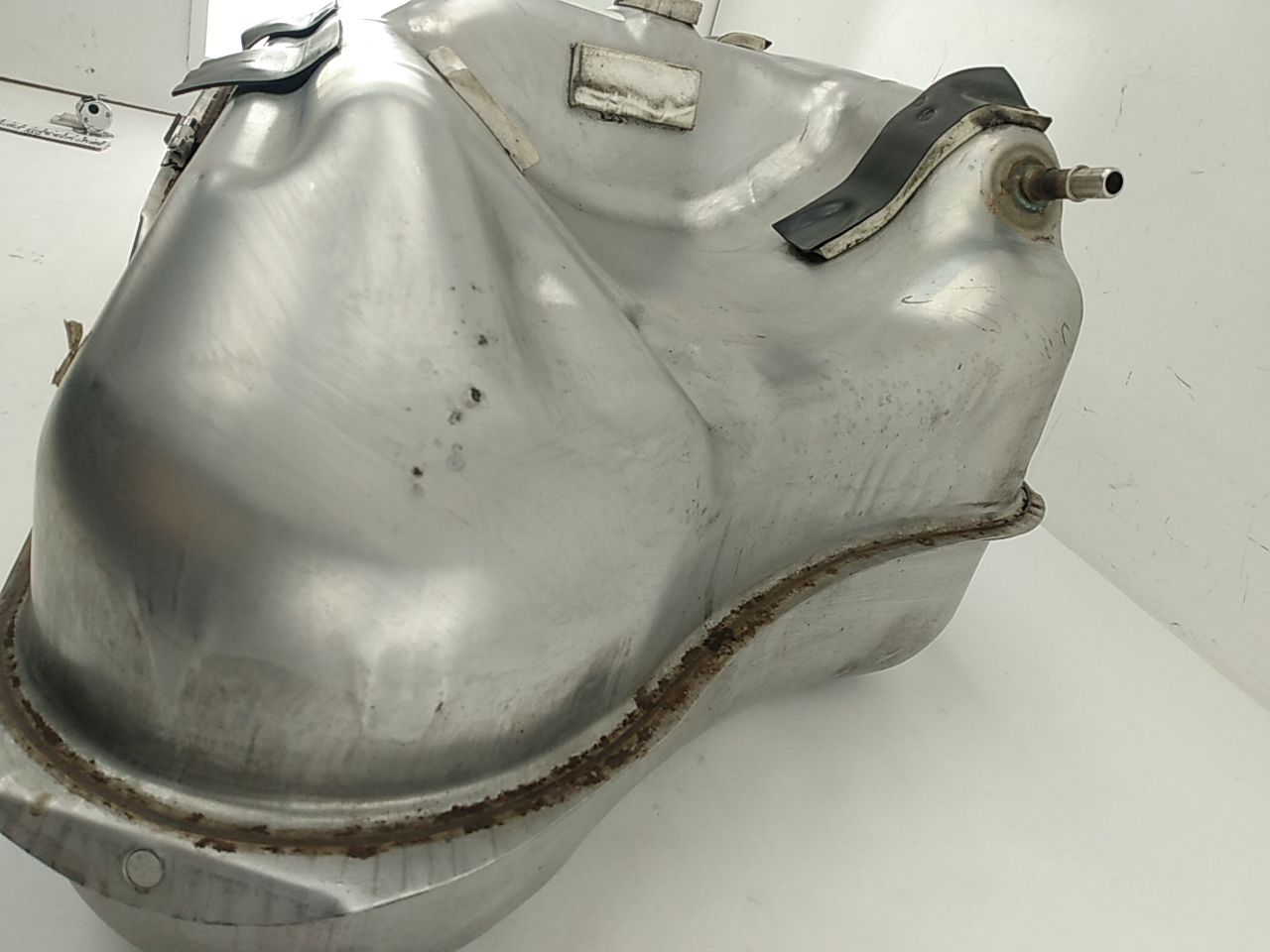 Jaguar XK Fuel Tank