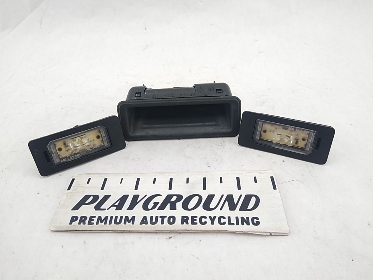 BMW 328i Trunk Lights and Release Handle